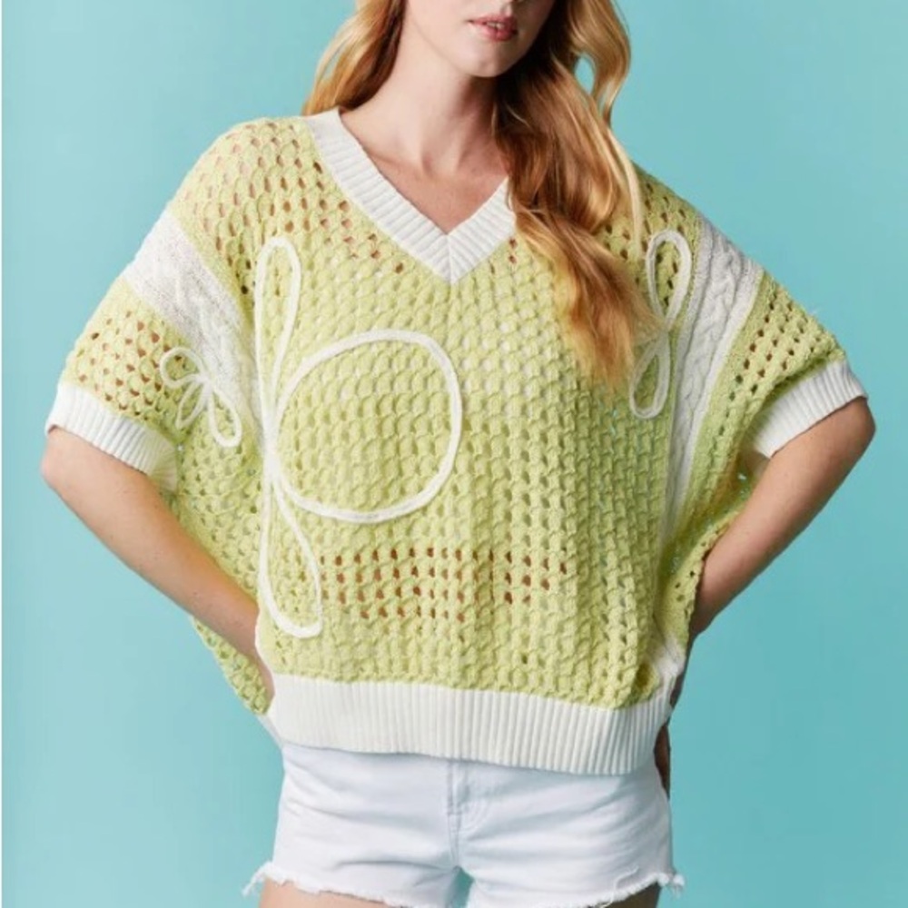 Fantastic Fawn Lime Green 3D Flower Open Knit Sweater Size Small